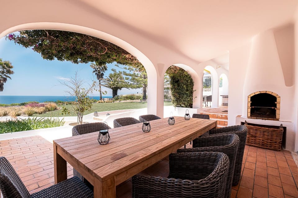 View (from property/room), Balcony/Terrace, Dining area