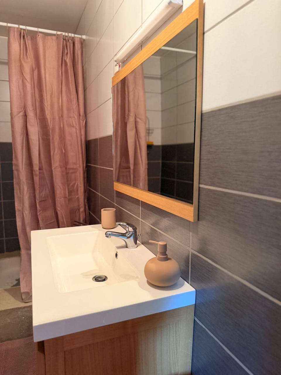 L escapade des Bains Apartment in Bourgogne-Franche-Comté