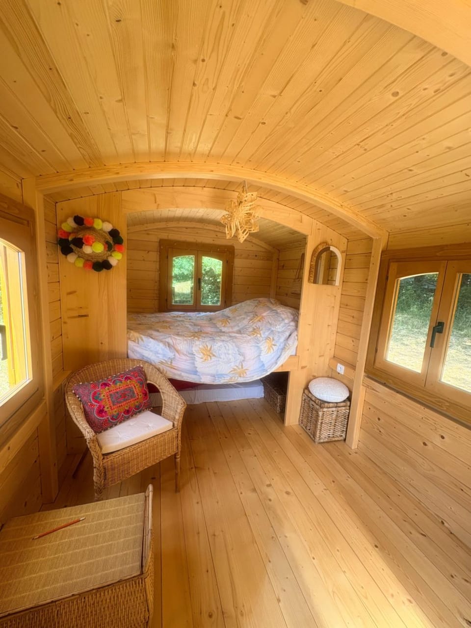 La roulotte de Clemence Luxury tent in Auvergne-Rhône-Alpes