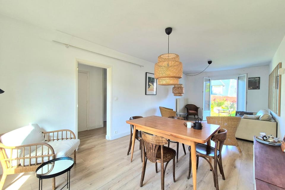 Bright Dinard home by the beach House in Dinard