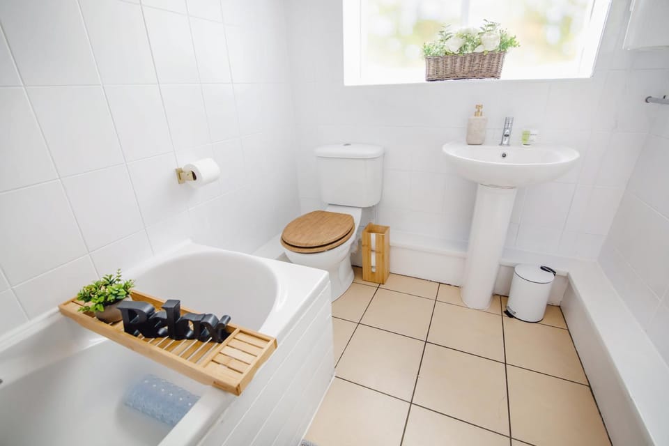 Toilet, Bathroom, Bath