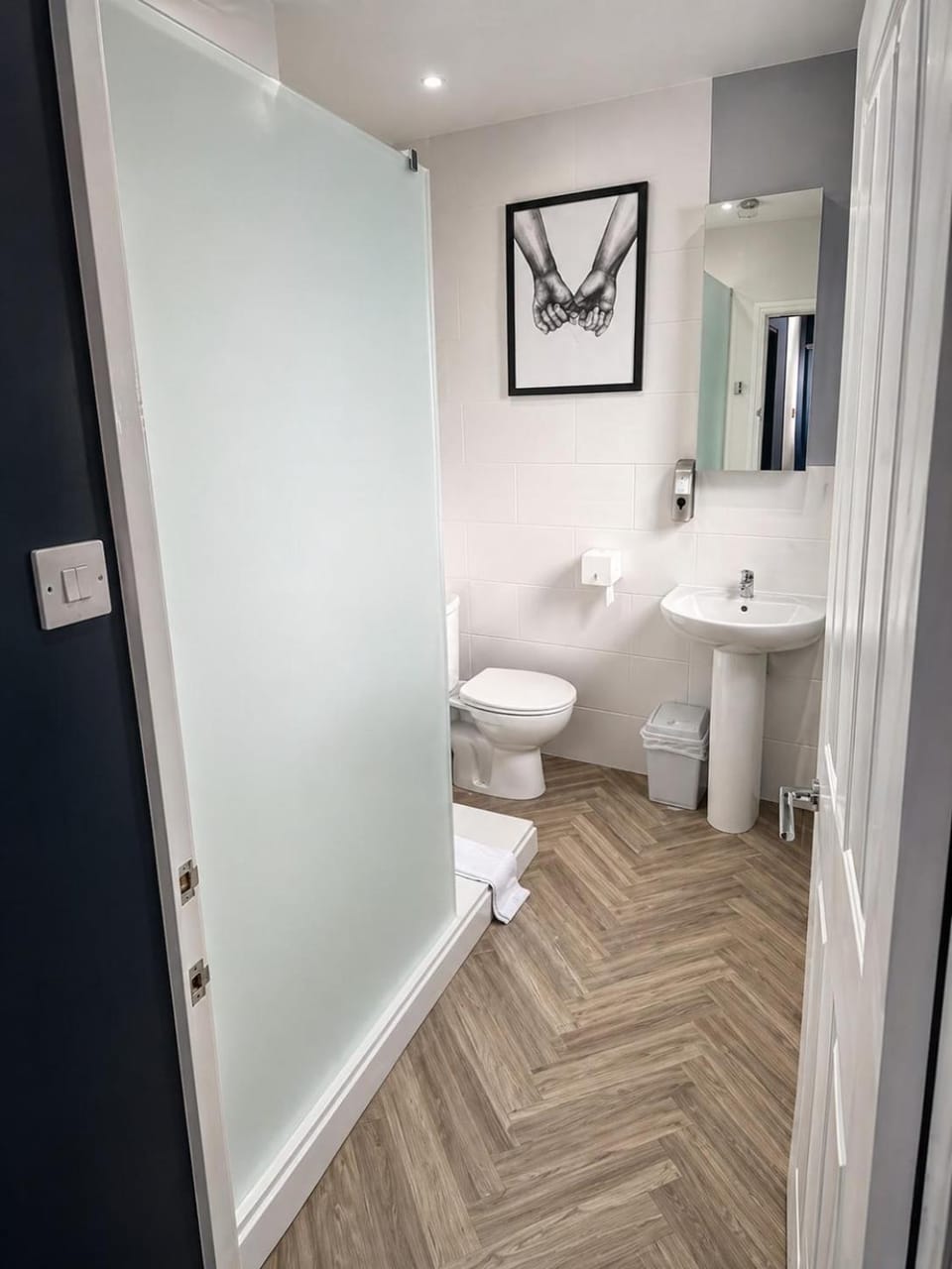 Shower, Toilet, Bathroom