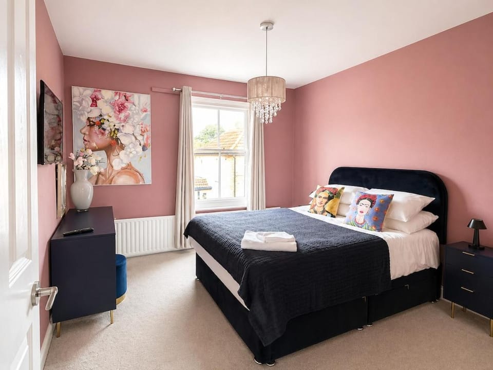 Bed, Bedroom, wardrobe