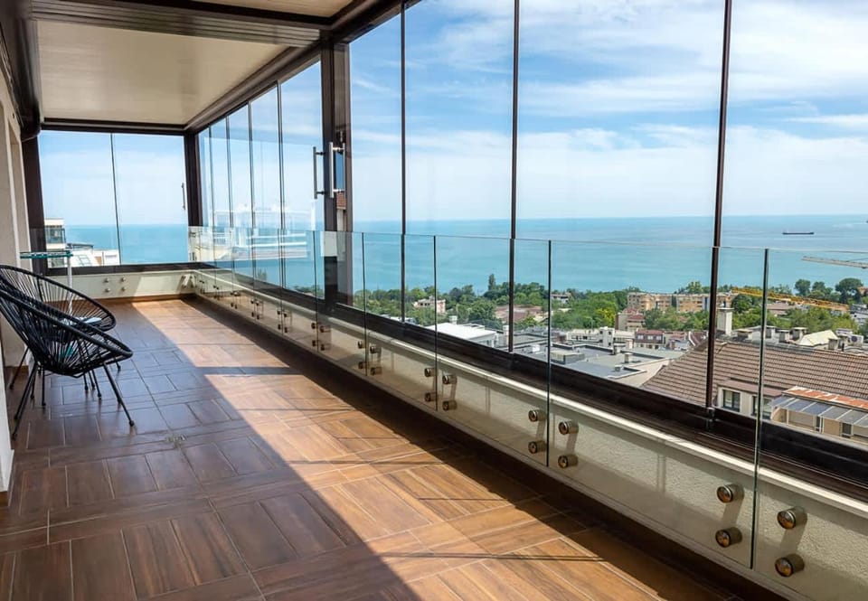 Natural landscape, View (from property/room), Balcony/Terrace, Seating area, Sea view