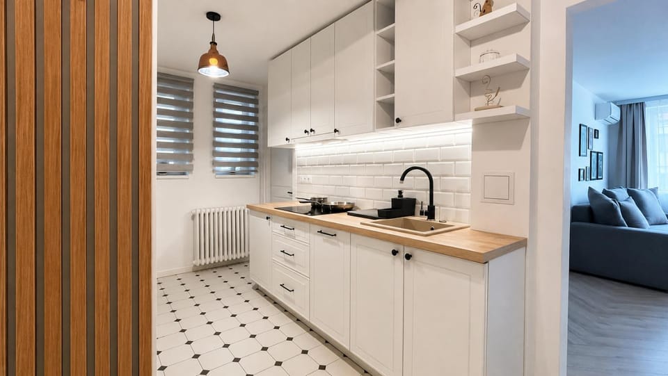 Kitchen or kitchenette