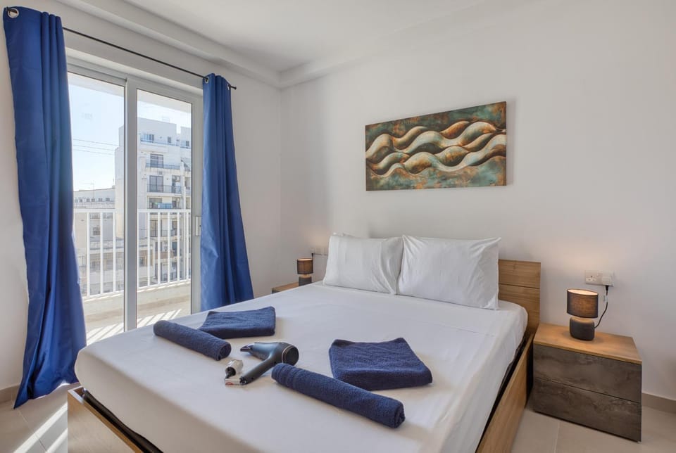 Large & stylish apartment with 2 balconies JVEL1-2 Apartment in Saint Paul's Bay