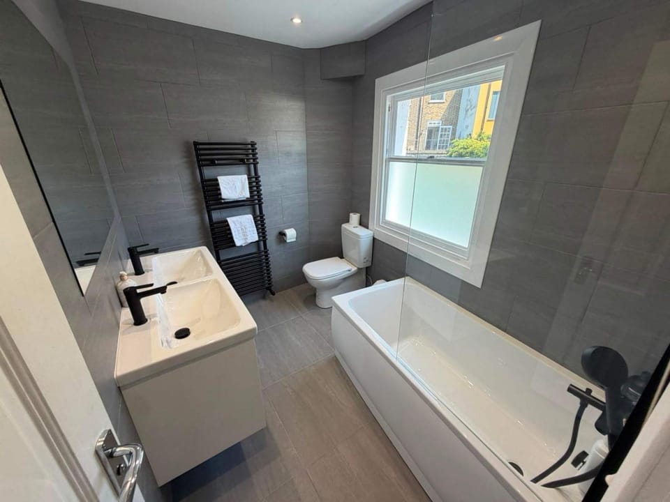 Beautiful Victorian Home House in London Borough of Islington