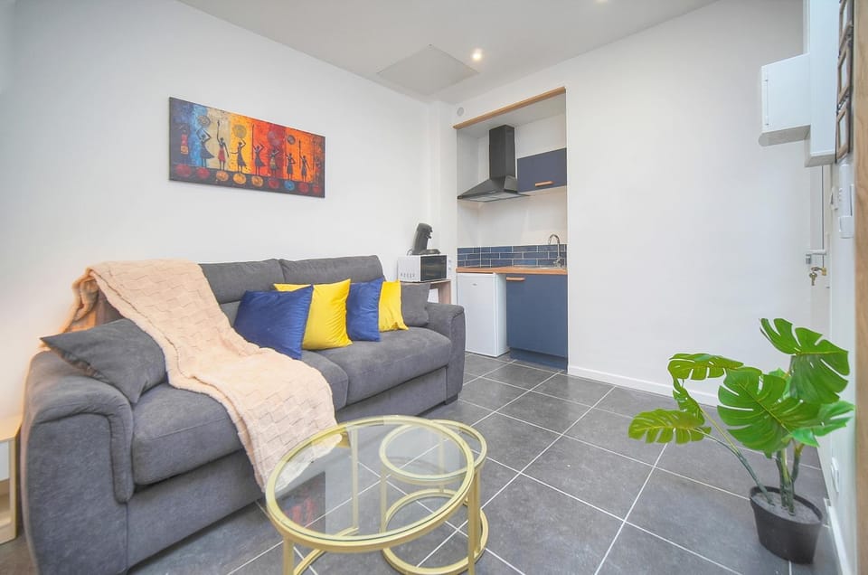 Living room, kitchen