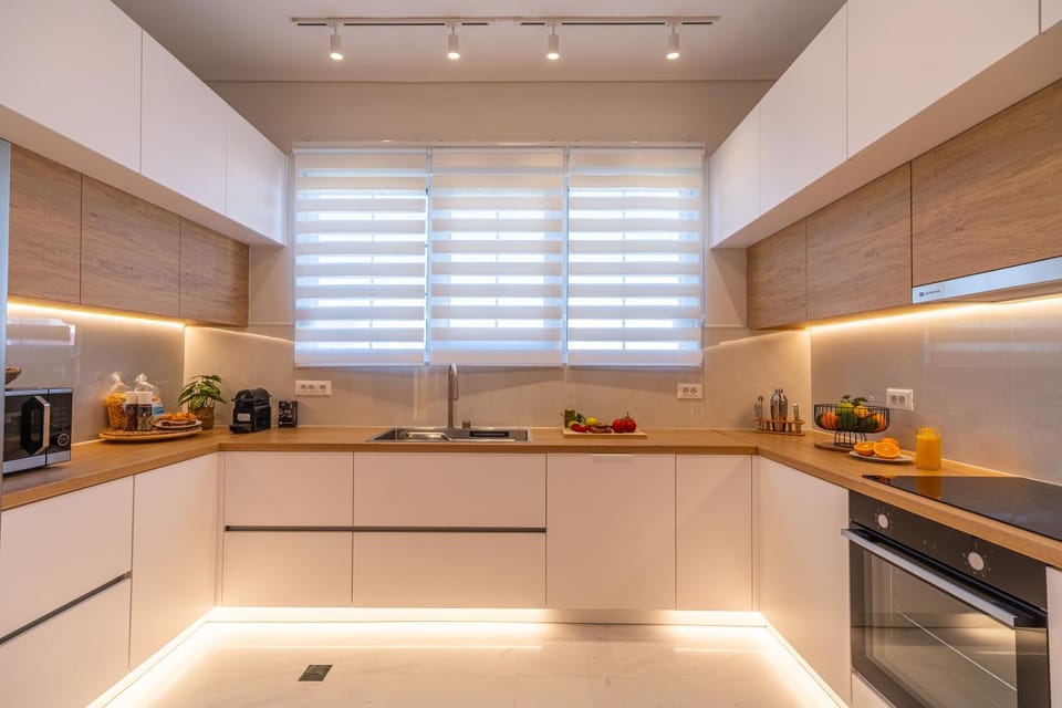 Kitchen or kitchenette, kitchen
