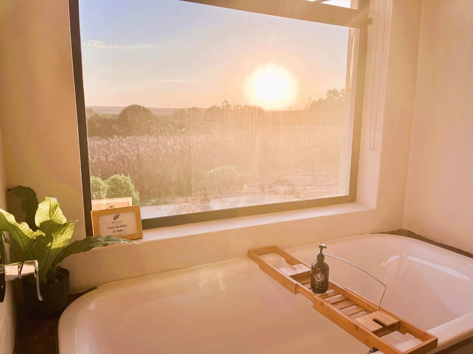 Natural landscape, Bathroom, View (from property/room), View (from property/room), Sunset, Bath