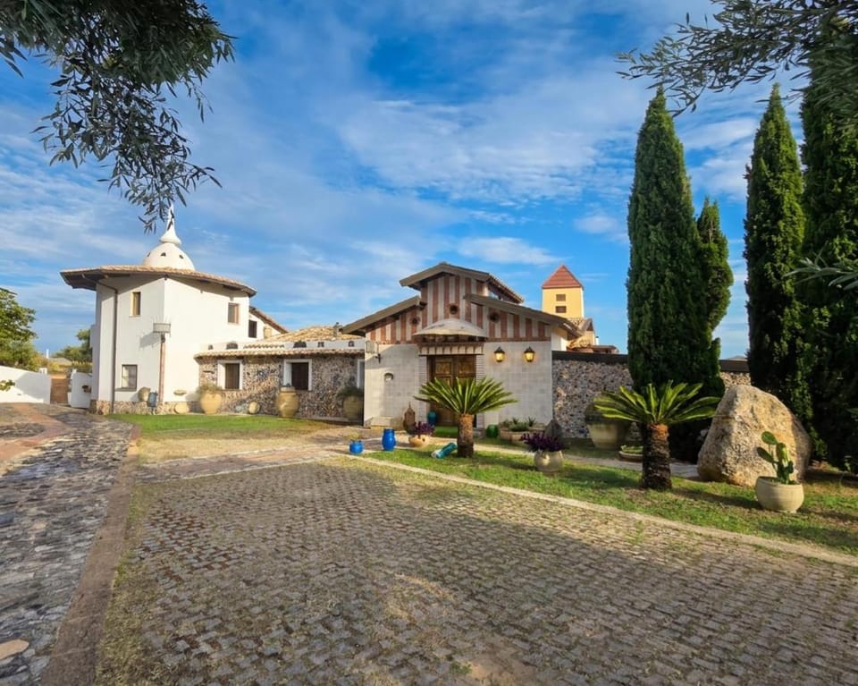 Santo Re Olive Retreat Bed and Breakfast in Calabria