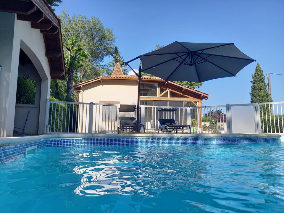 Lounge or bar, Swimming pool