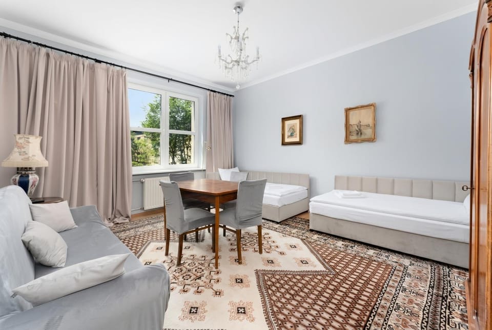 Bed, Living room, Seating area