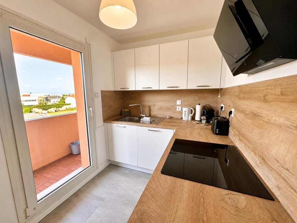 Le Clos des Vignes - Balconies and Free Parking Apartment in Grand Est