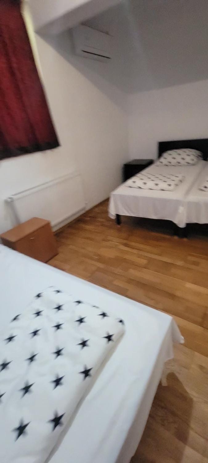 LeoneG Apartment in Constanța County