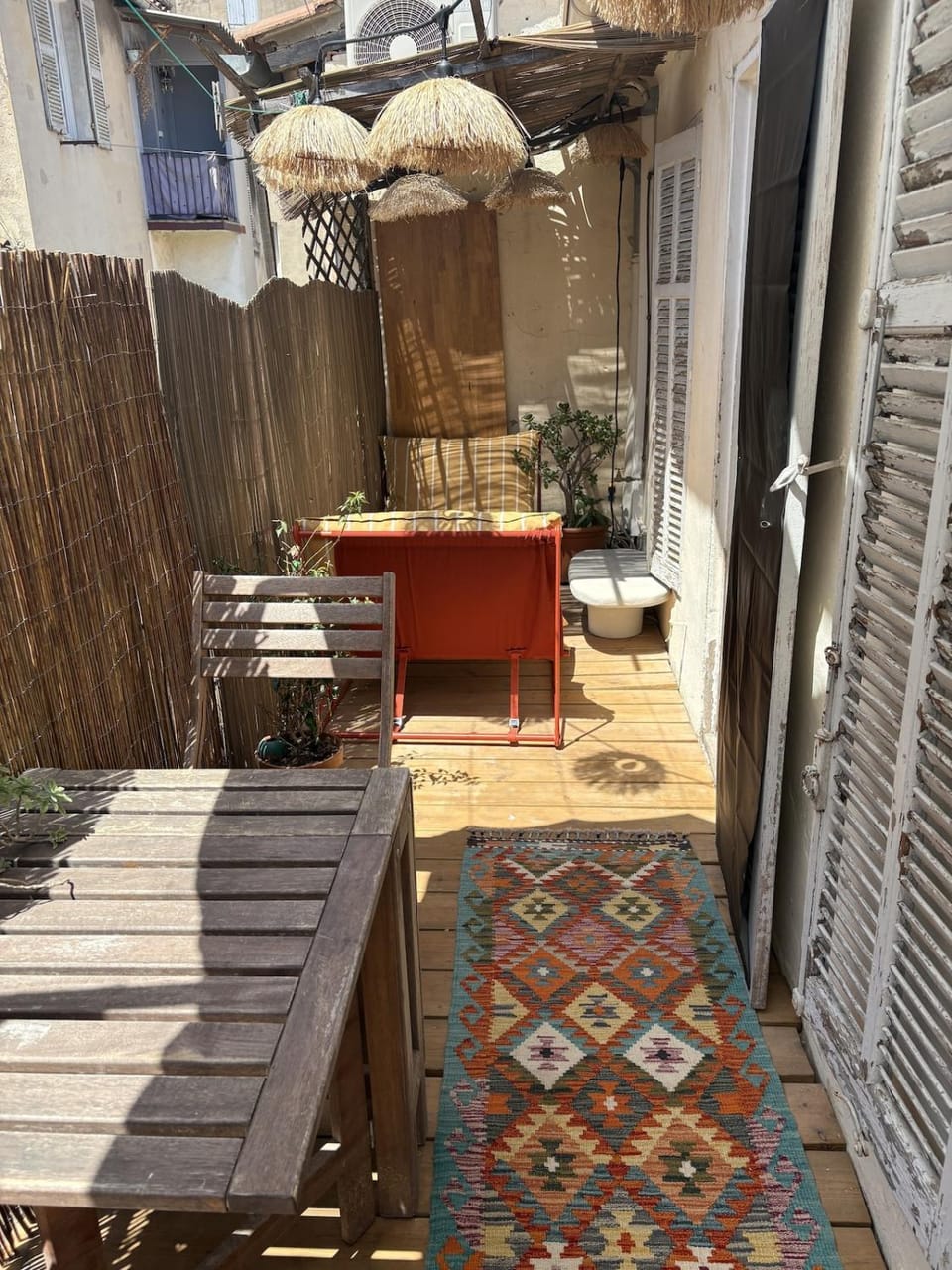 Appartement lumineux avec terrasse Apartment in Marseille