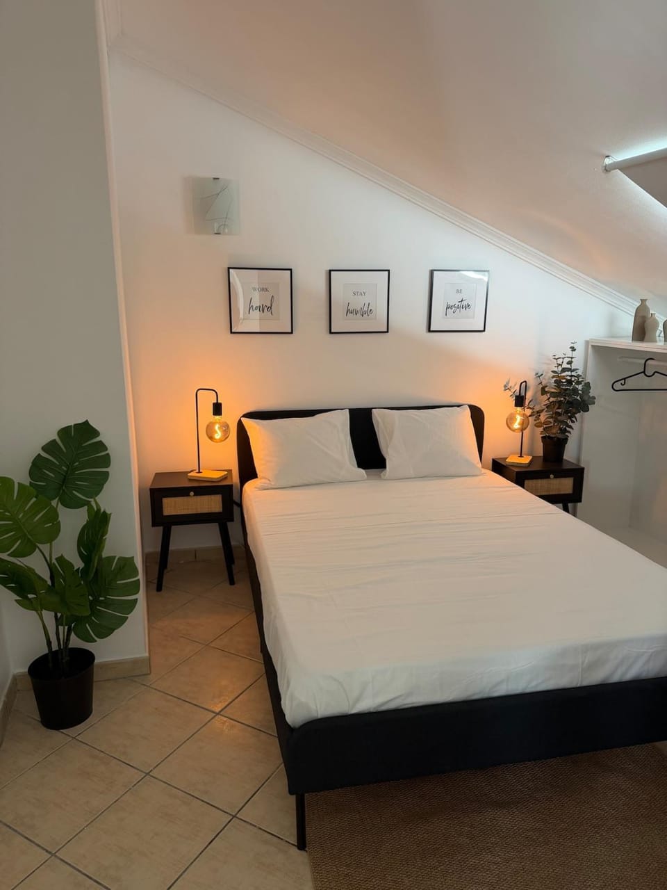 TV and multimedia, Bedroom, air conditioner