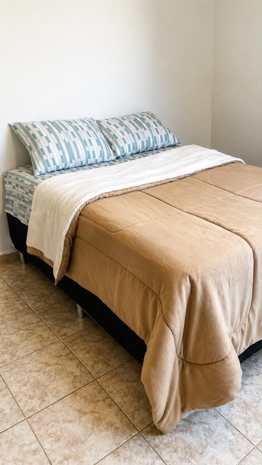 Bed, Photo of the whole room