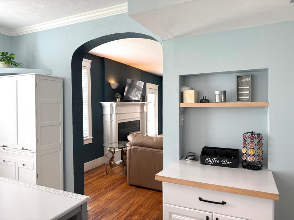 Coffee/tea facilities, Living room