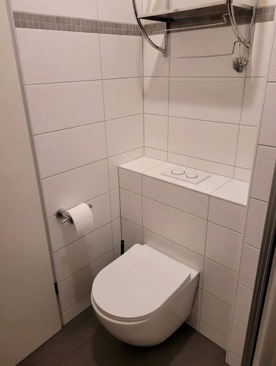 Bathroom, Living room