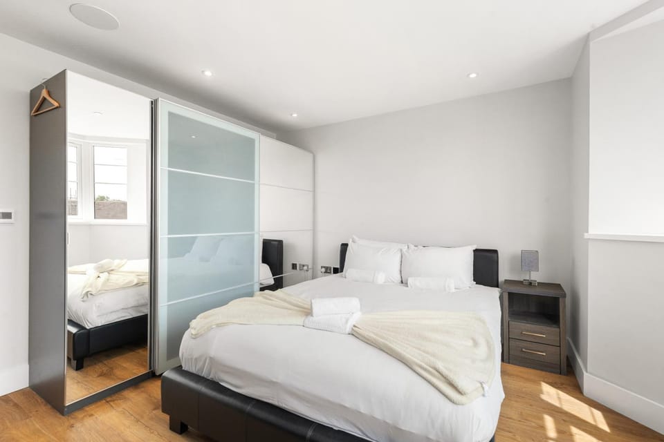 Stylish 2-Bedroom Apartment in Golders Green Apartment in London