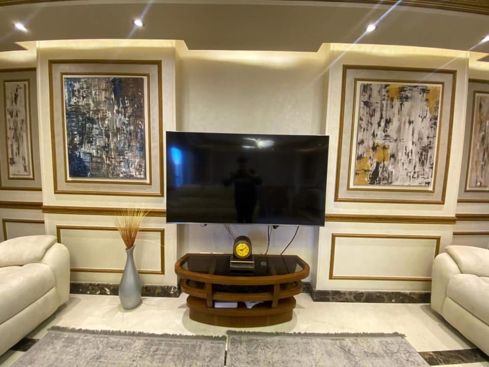 شارع نادي الصيد الدقي Apartment in Egypt