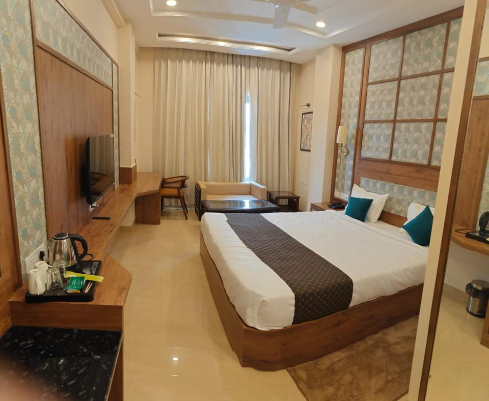 Bed, Bedroom, air conditioner