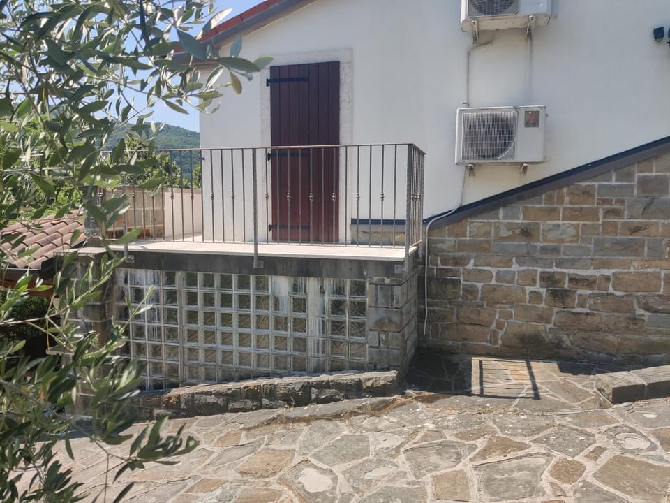 Stone House Apartment, Olive Grove & Valley View, Istria Apartment in Slovenia