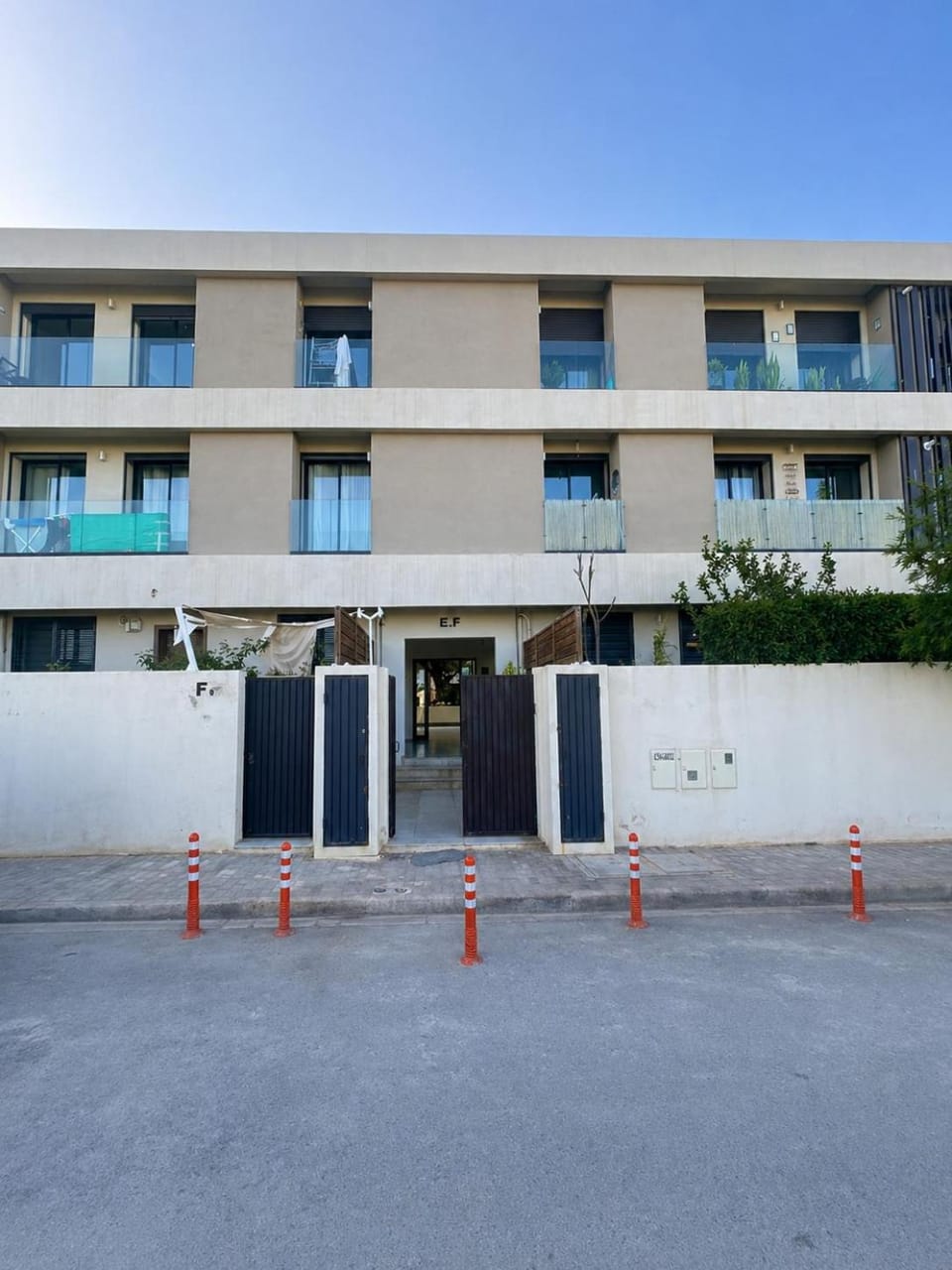 Property building, Day