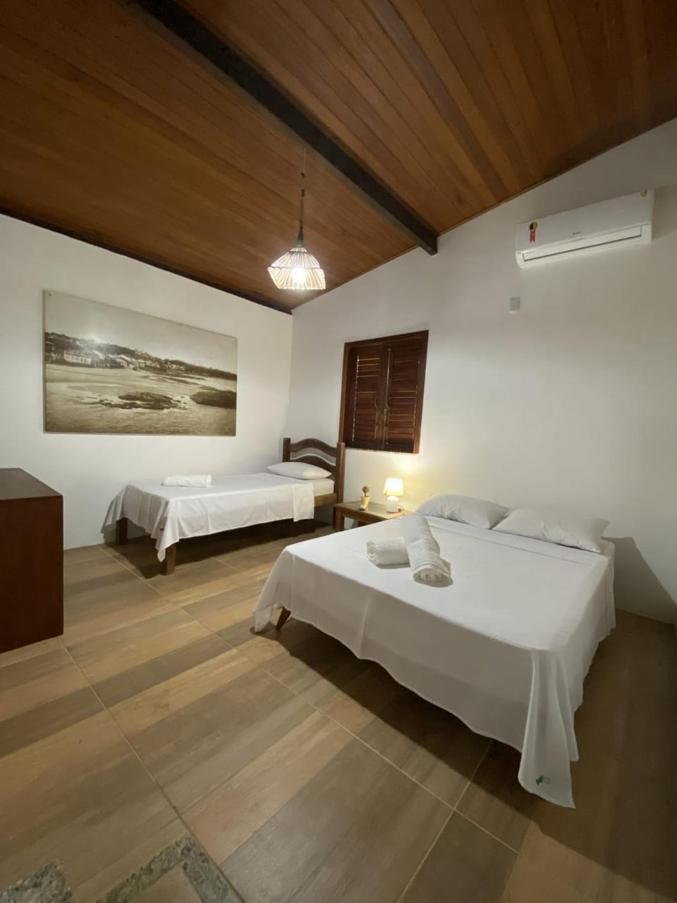 Bed, Photo of the whole room, Bedroom, towels, air conditioner