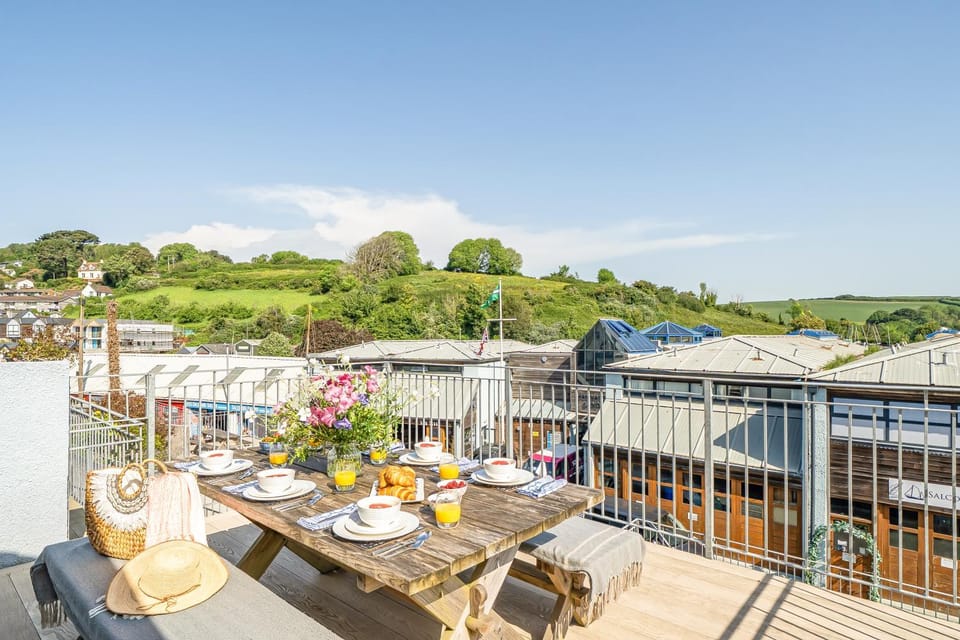 Patio, Day, Natural landscape, Summer, View (from property/room), Balcony/Terrace, Seating area, Dining area