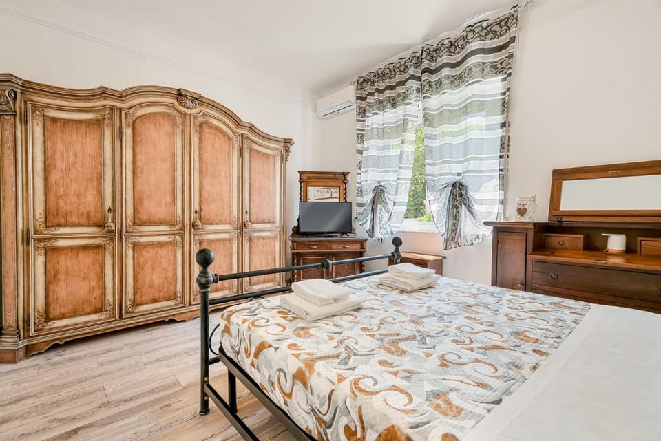LemonTree-Air conditioning-Near the station Apartment in La Spezia
