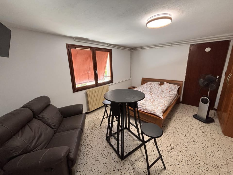les Iris Apartment in Pont-Saint-Esprit