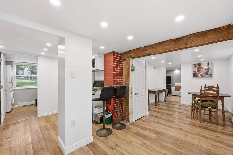 Modern Suite Minutes from Halifax Waterfront Apartment in Dartmouth