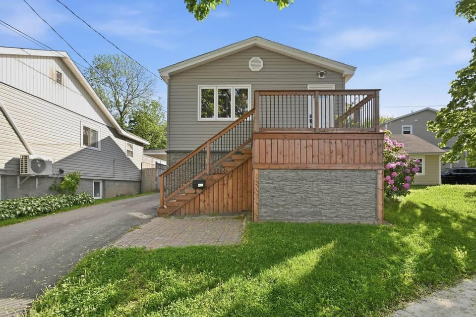 Modern Suite Minutes from Halifax Waterfront Apartment in Dartmouth
