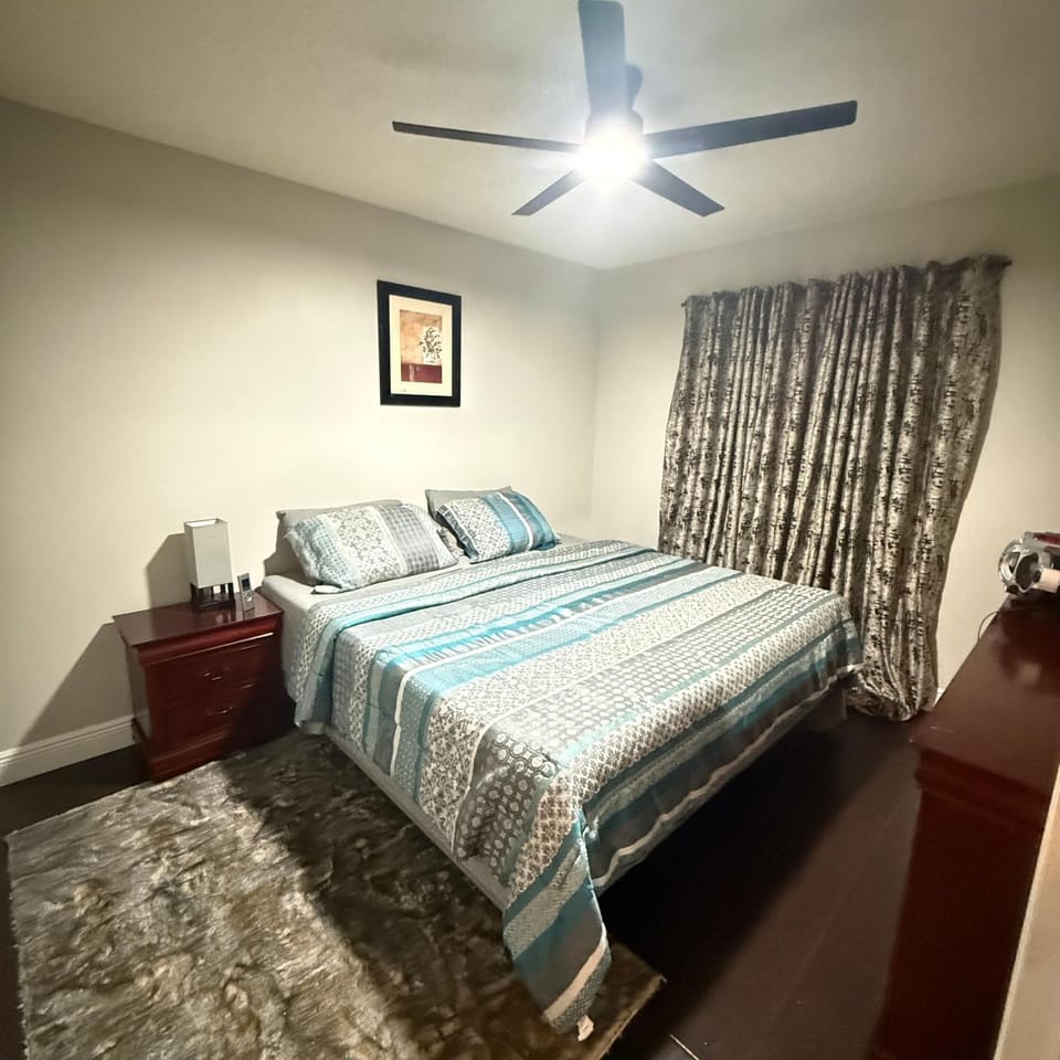 Luxury and Comfort Bed and Breakfast in Coconut Creek