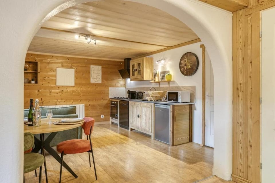 Living room, kitchen