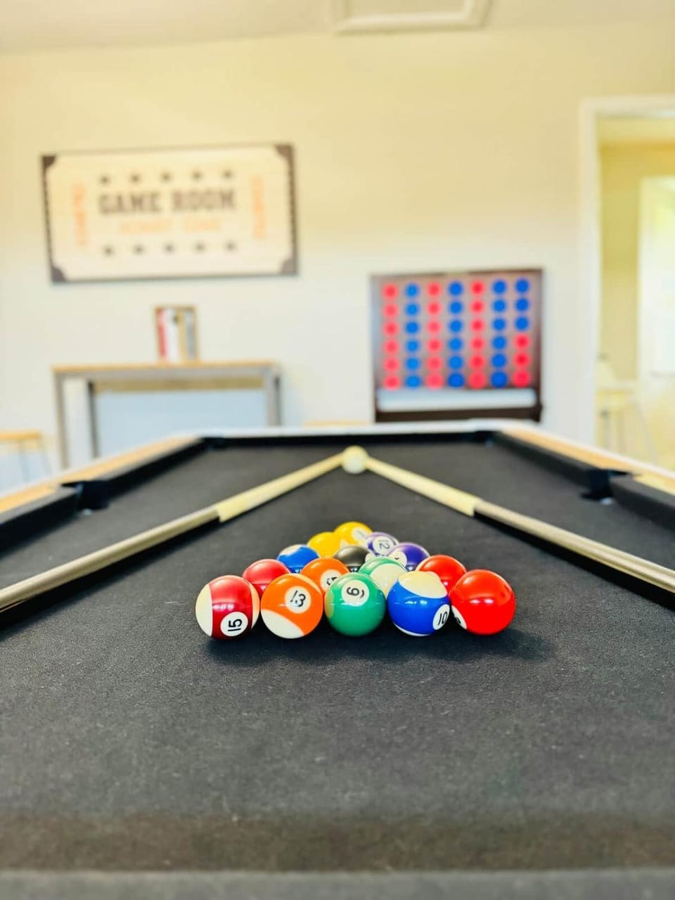 Casa Oasis Modern Comfort Retreat Game Gym House in Madison