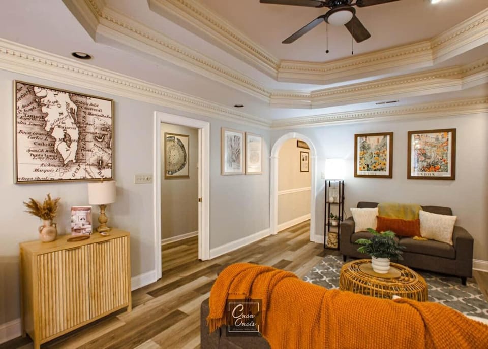 Spacious 3BR 3BA 5 bds Decatur Townhouse House in Decatur