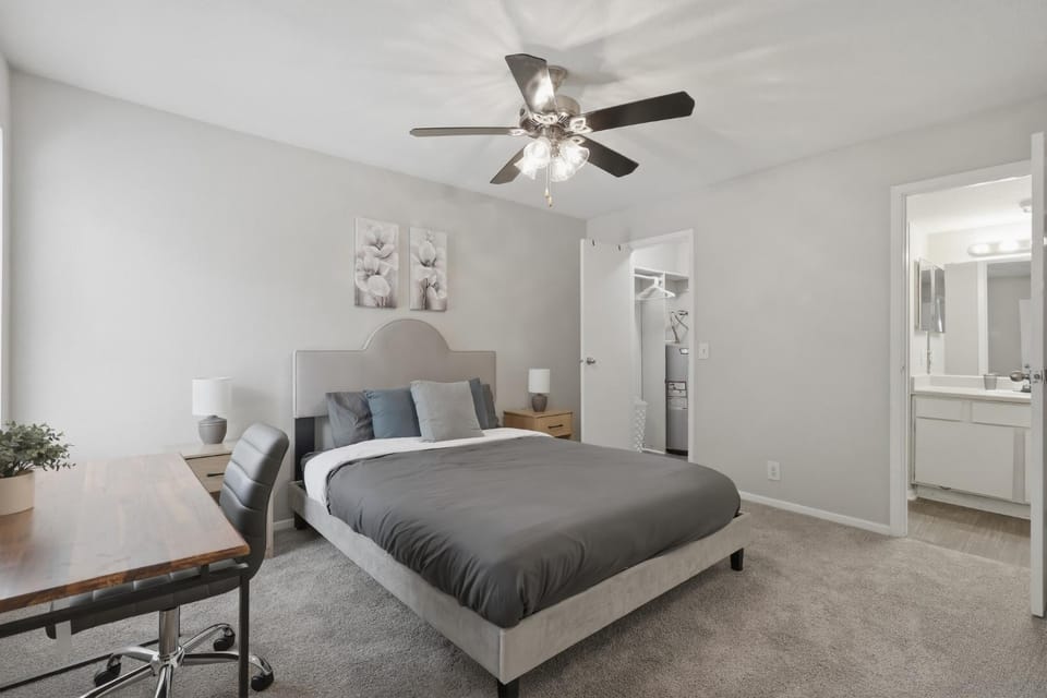 Cozy Nashville retreat near airport & hotspots Apartment in Cloverhill