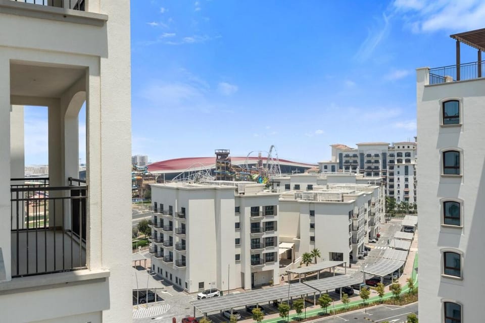 Elegant Haven Retreat in Yas Island Apartment in Abu Dhabi