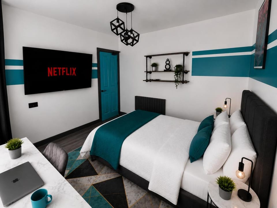Bed, TV and multimedia, Bedroom