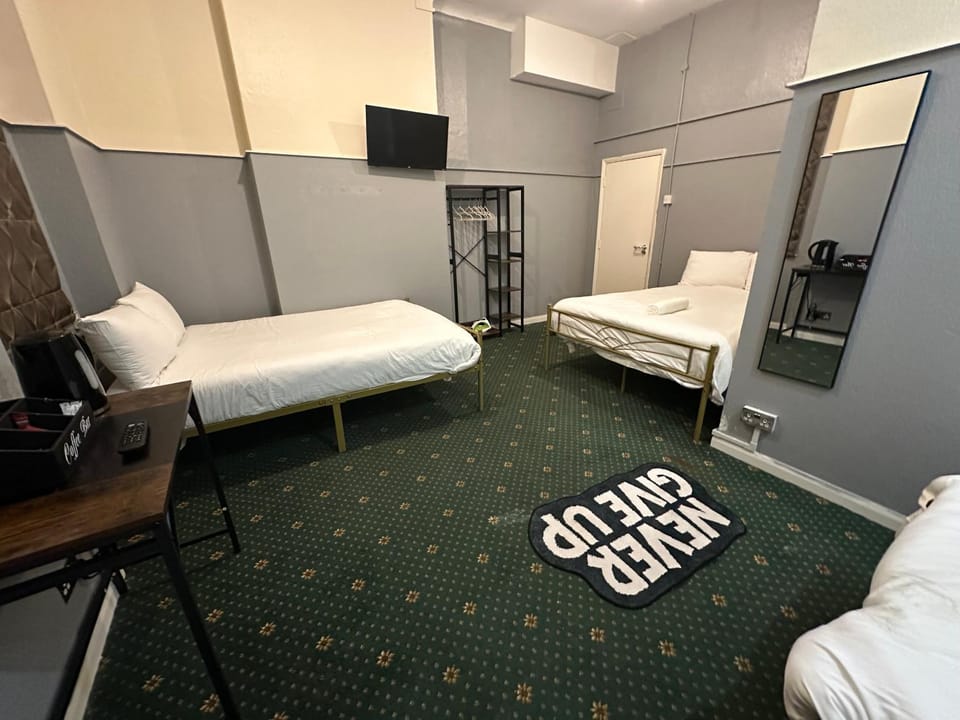 Central Family Rooms Apartment in Eastbourne