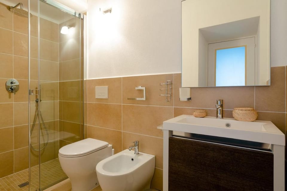 La casetta gialla degli architetti sul porto Apartment in Ischia