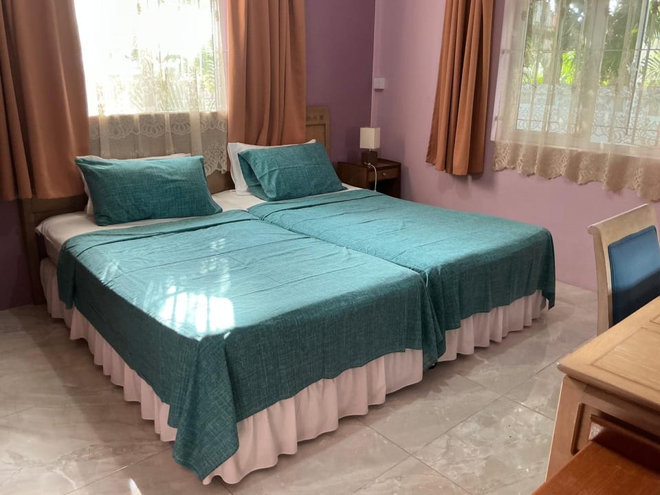 Cinnamon Villa is a 2 bedroom villa 5 minutes walk from Flic en Flac public beach Villa in Flic en Flac