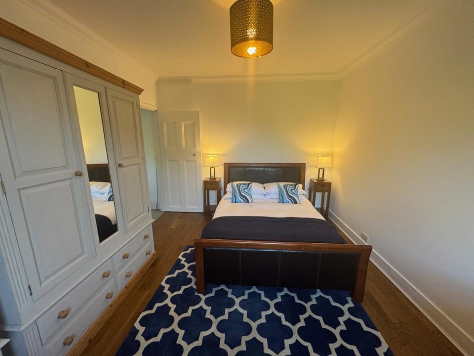 Fabulously Large One & a Half Bedroom Apartment Apartment in London Borough of Lewisham