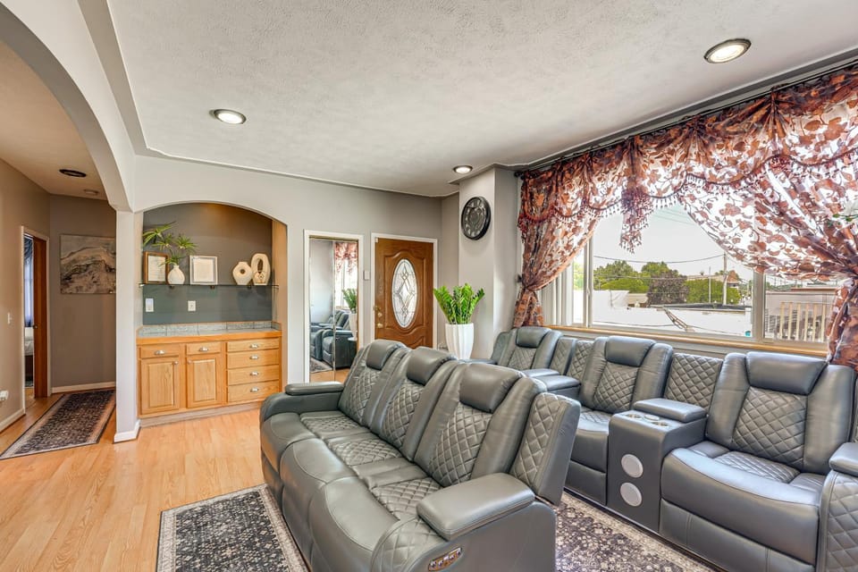 Centrally Located Condo Near Dtwn Grand Rapids House in Comstock Park