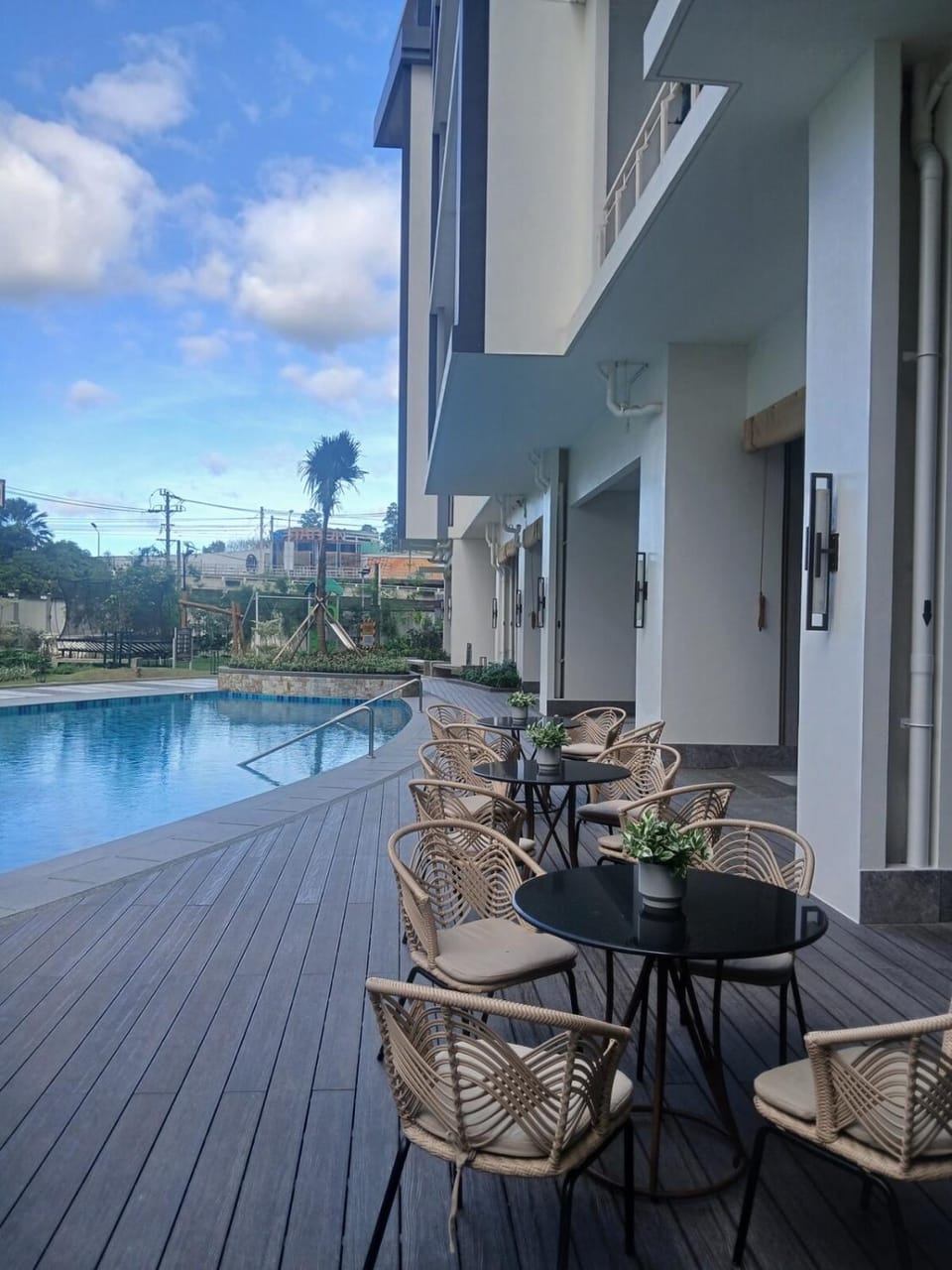 Queen Executive Suite near Solaire Casino and MRT Apartment in Quezon City