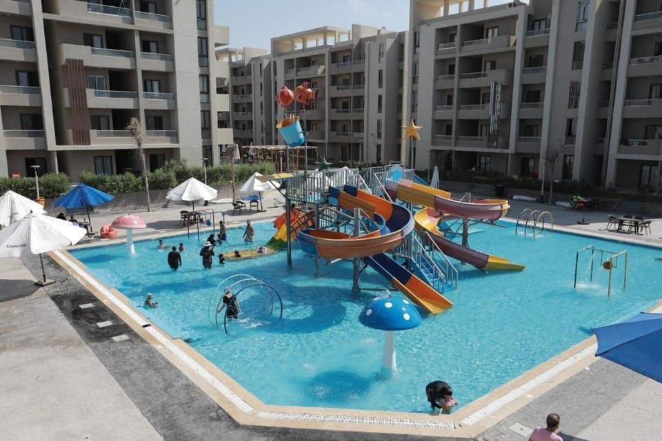 قرية جراند هليز الساحل الشمالى Hotel in Alexandria Governorate