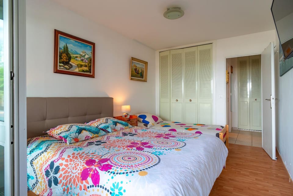 Living room, Bedroom
